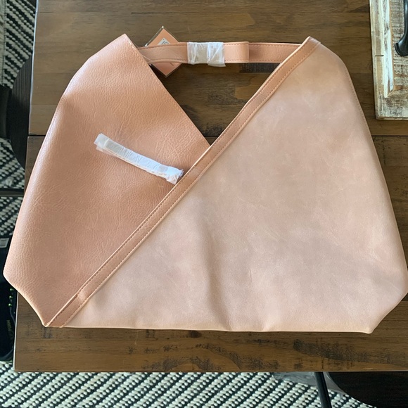 Blush Pink (p)leather Tote. Brand New w/tags - Picture 4 of 5